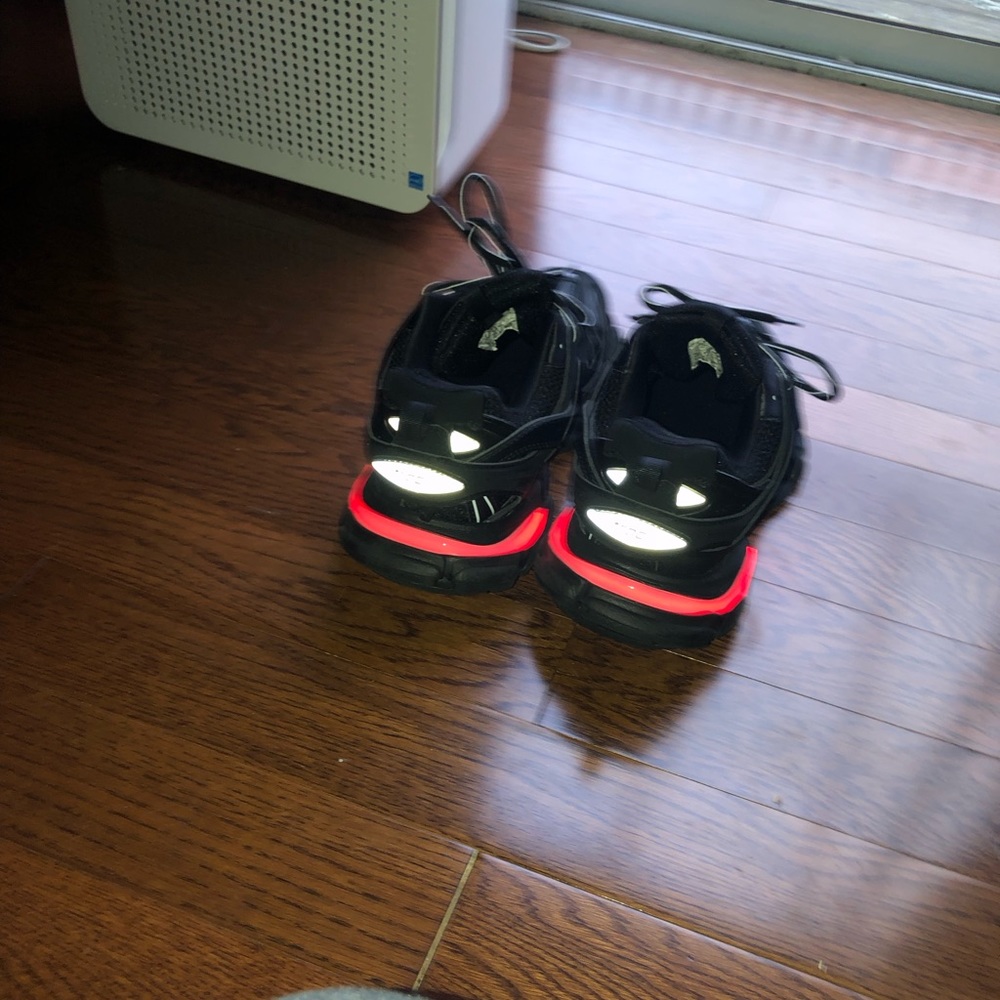 balenciaga - Picture 5 of 5